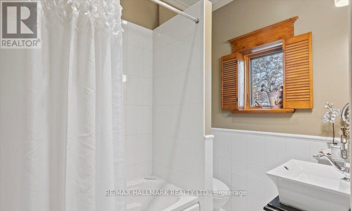 100 WARDEN AVENUE - Photo 18