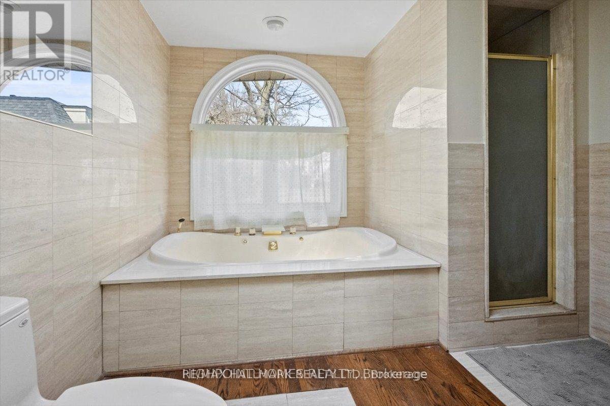 100 WARDEN AVENUE - Photo 23