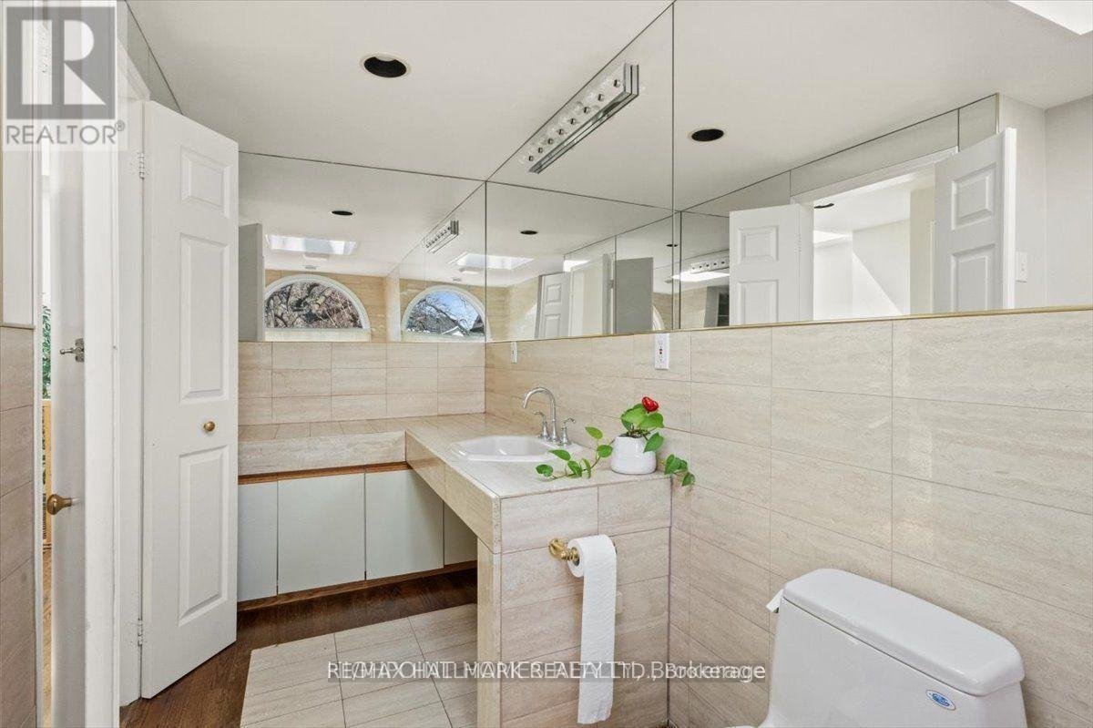 100 WARDEN AVENUE - Photo 24