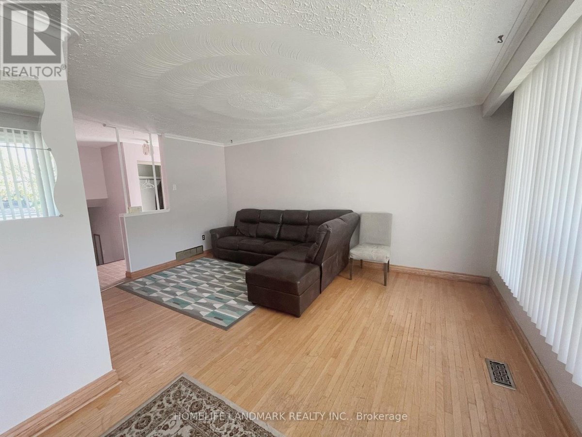 79 MILFORD HAVEN DRIVE - Photo 6