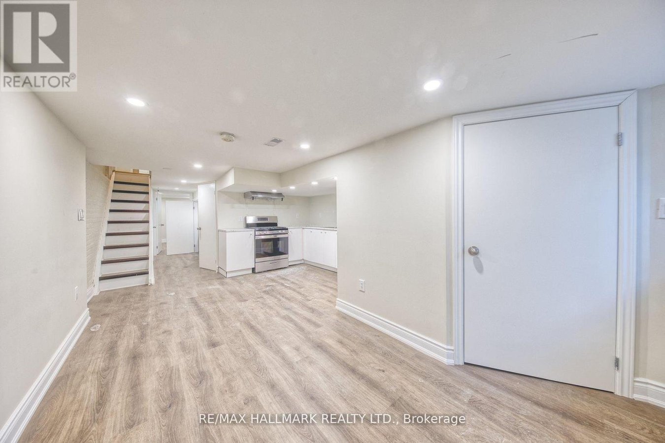 BSMT - 46 SPRINGHURST AVENUE - Photo 7