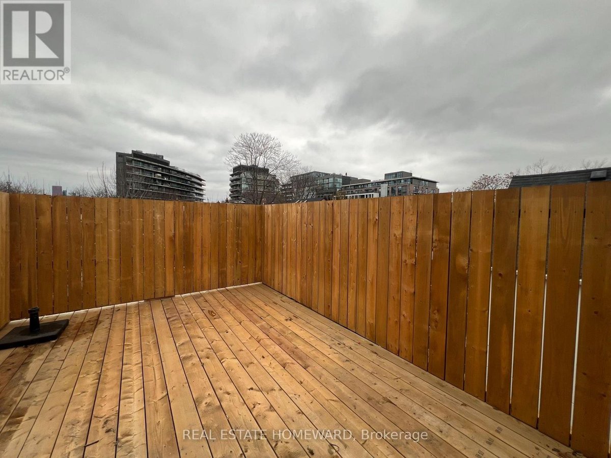 UPPER - 220 PAPE AVENUE - Photo 7
