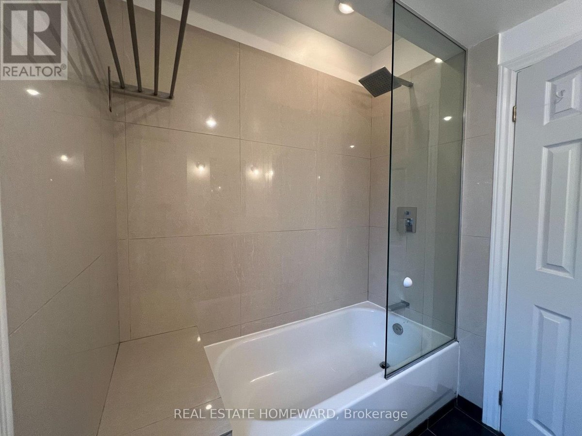 UPPER - 220 PAPE AVENUE - Photo 15
