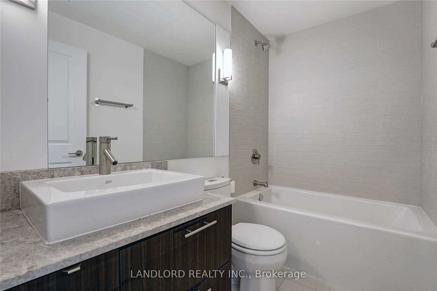 8 Mercer Street - Photo 3