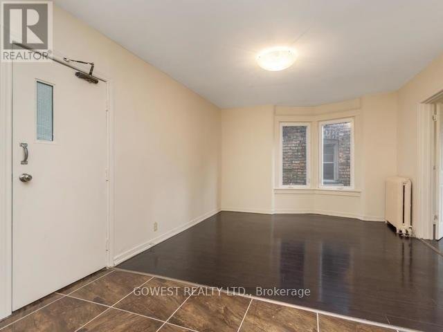 MAIN#1 - 2011 DUNDAS STREET W - Photo 5