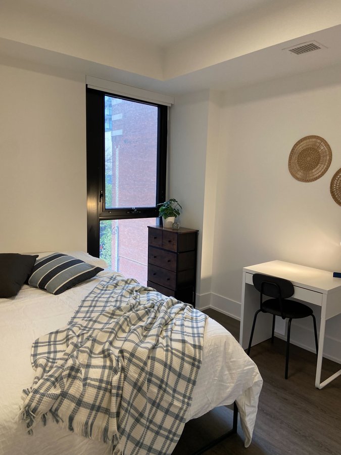 123 Portland Street - Photo 1