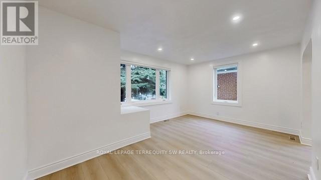 MAIN - 19 HAWTHORNE ROAD - Photo 5