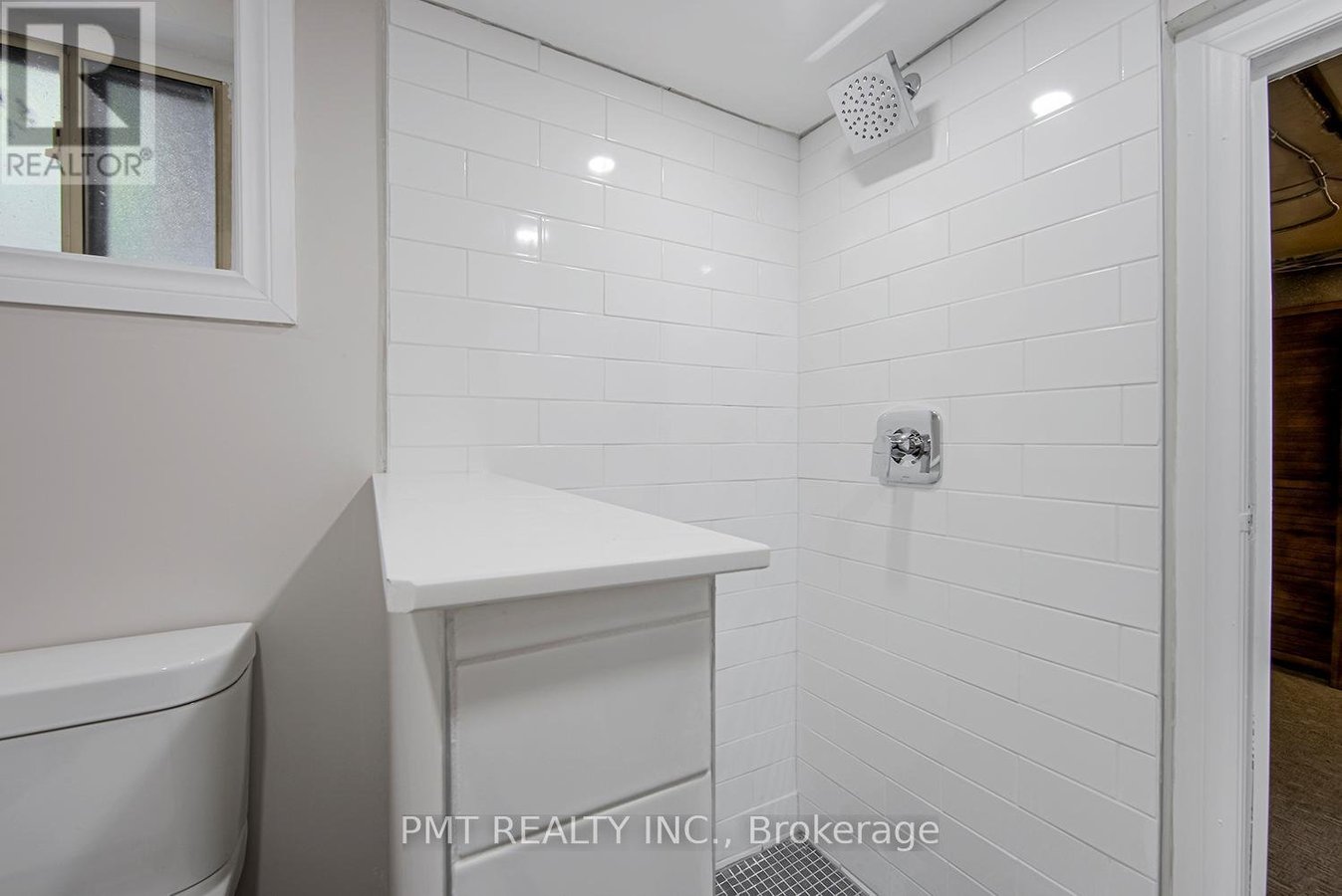 MAIN - 25 SANDFORD AVENUE - Photo 18