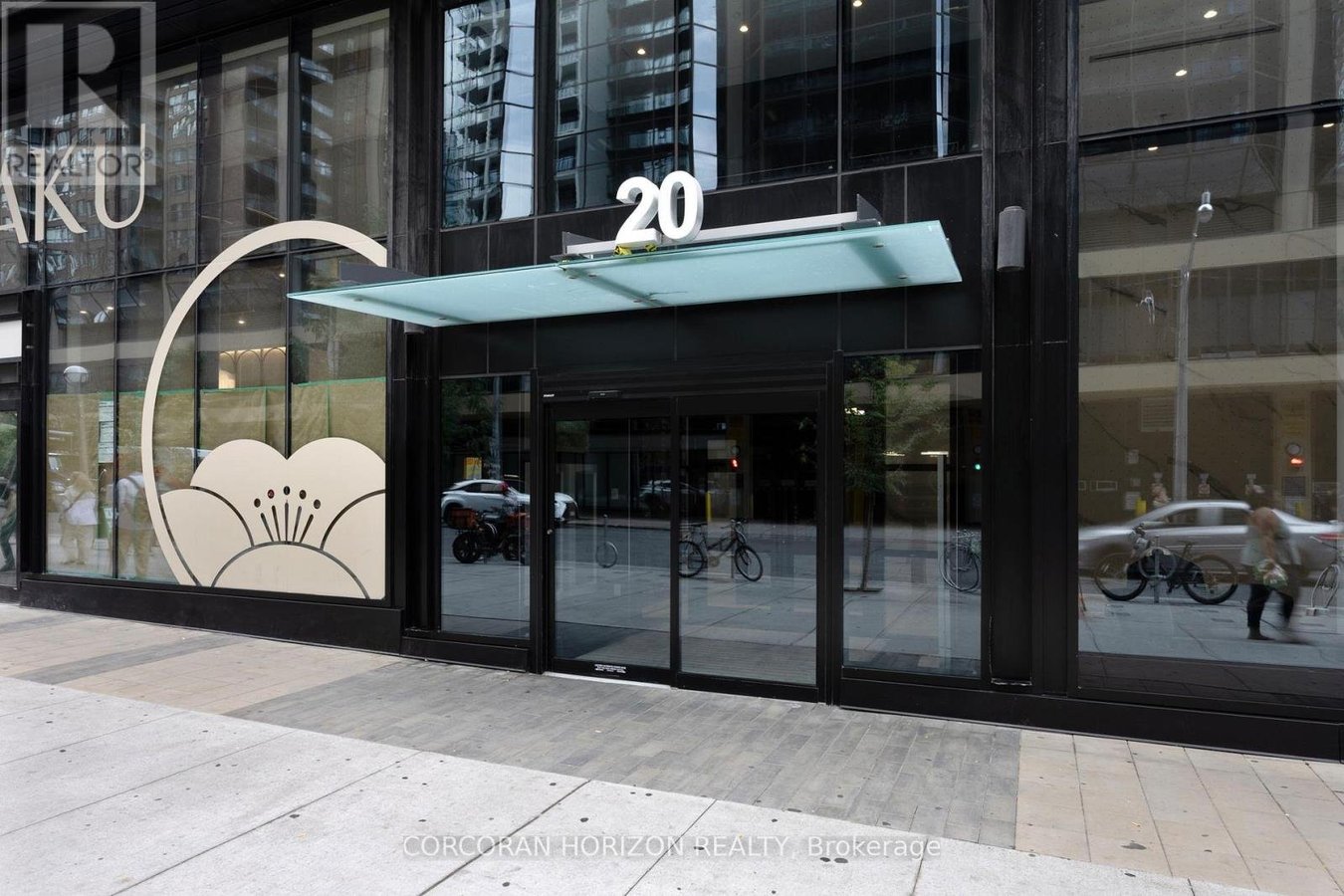 PH1 (FURNISHED) - 20 EDWARD STREET - Photo 3