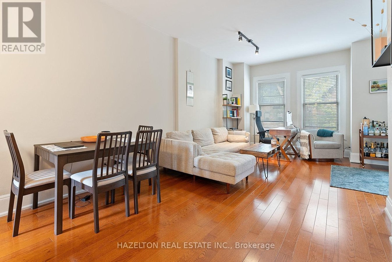 2 - 19 LOWTHER AVENUE - Photo 7