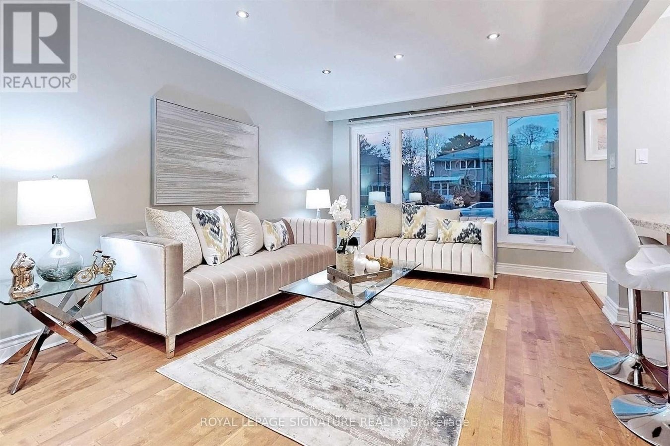UPPER - 65 HOLCOLM ROAD - Photo 2