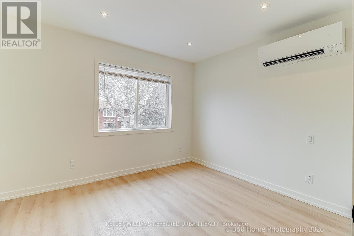 2 - 84 FOCH AVENUE - Photo 6