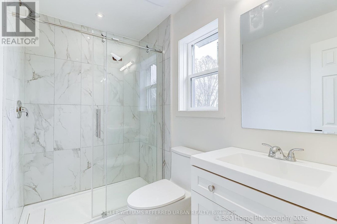 2 - 84 FOCH AVENUE - Photo 10