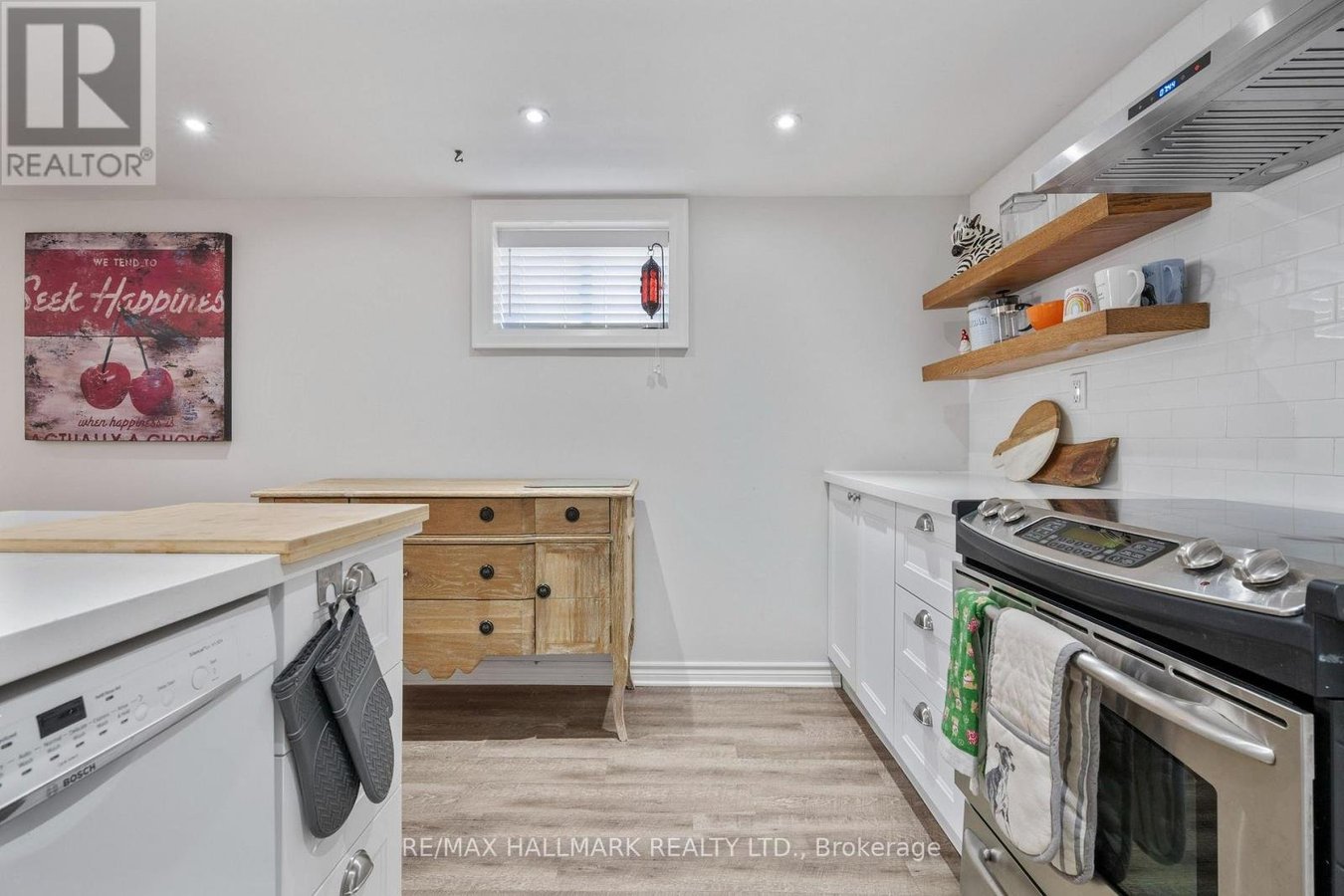 2 - 19 GUILD HALL DRIVE - Photo 11