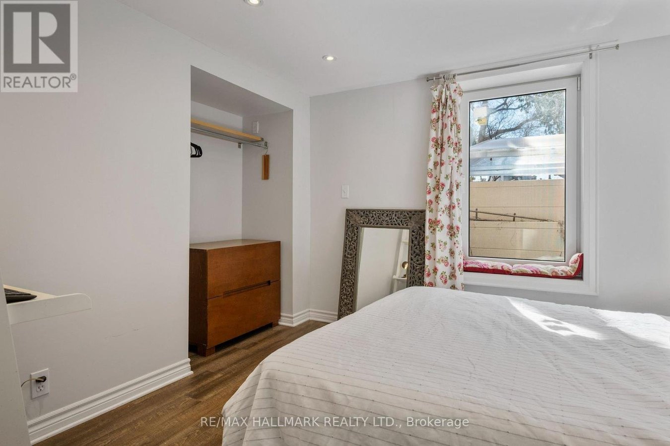 2 - 19 GUILD HALL DRIVE - Photo 15