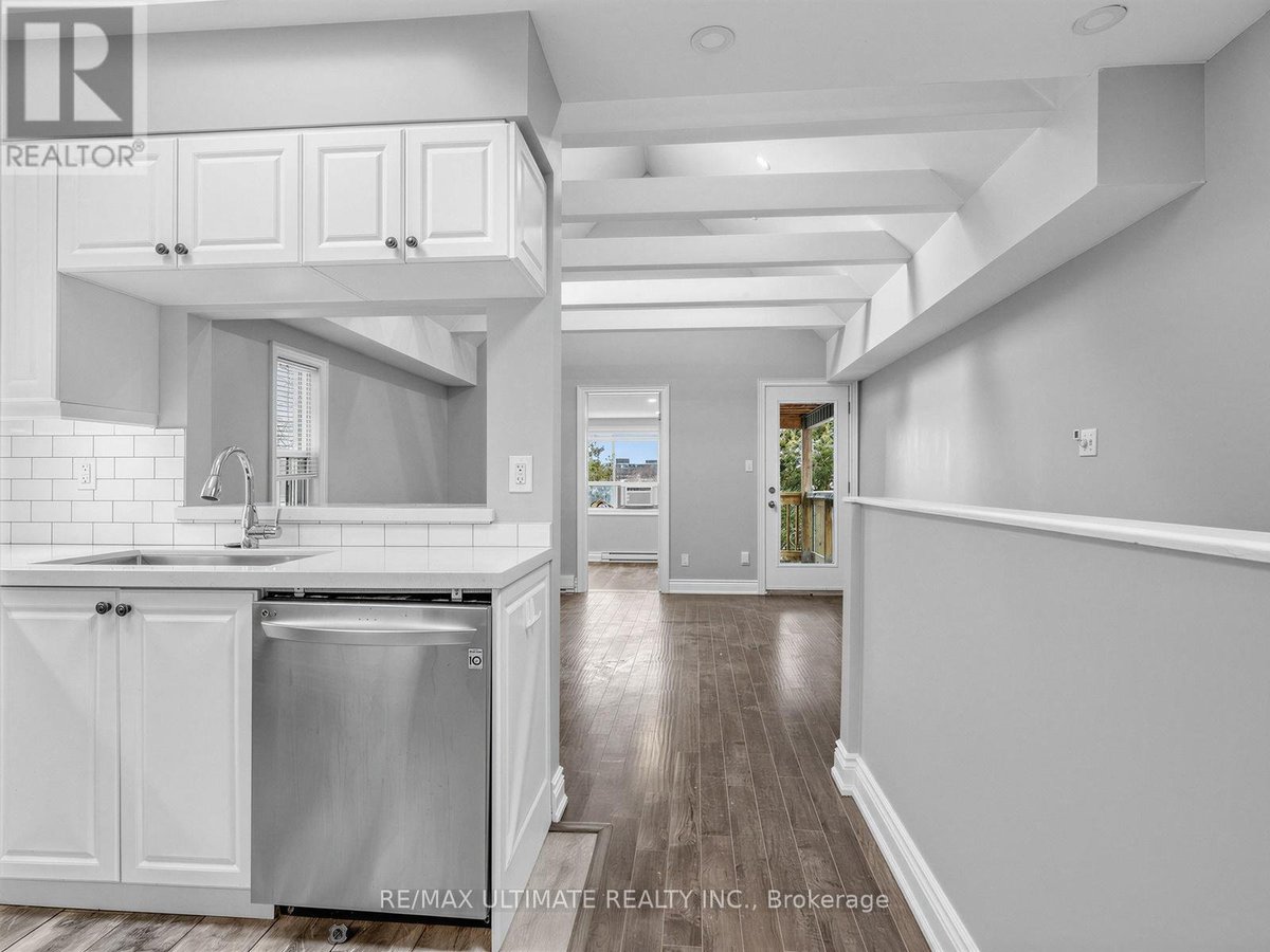 2 UPPER LEVEL - 213 LANGLEY AVENUE - Photo 8