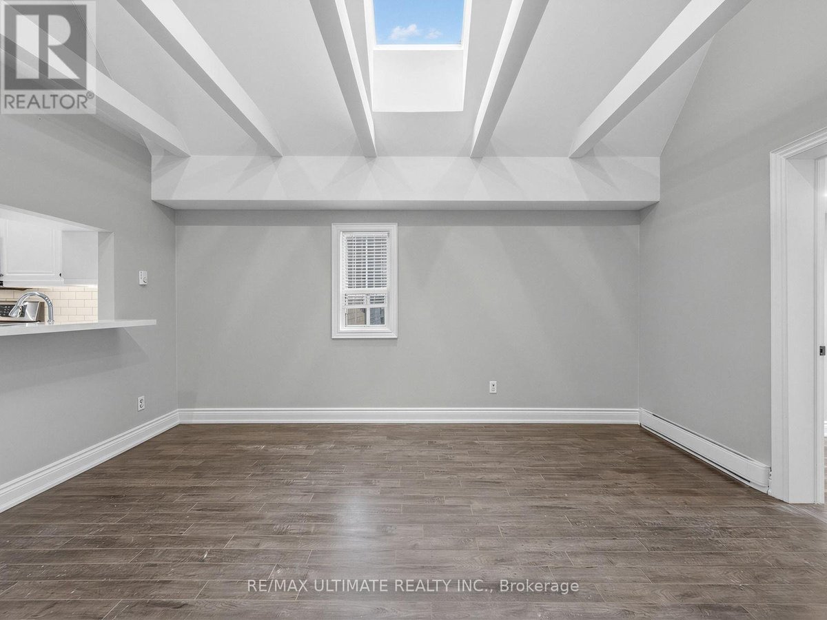 2 UPPER LEVEL - 213 LANGLEY AVENUE - Photo 10