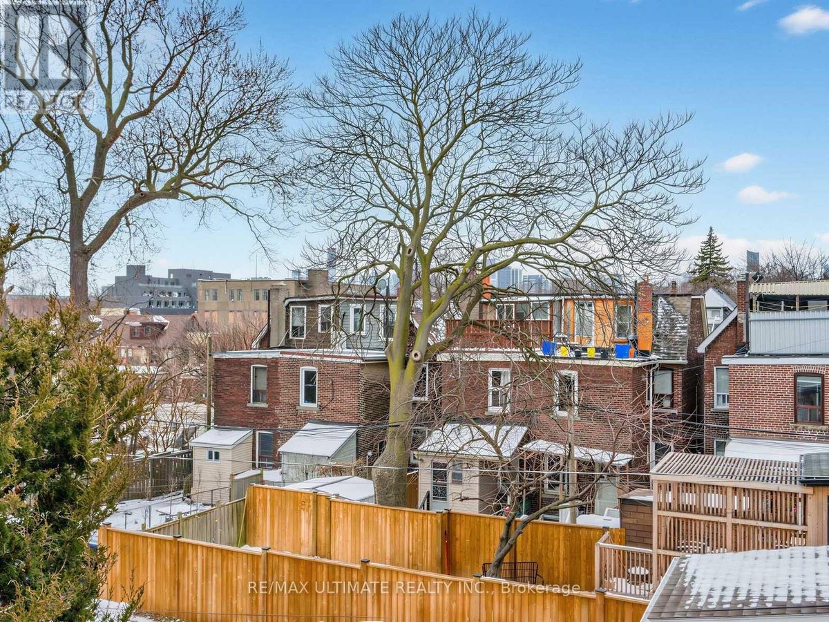 2 UPPER LEVEL - 213 LANGLEY AVENUE - Photo 13