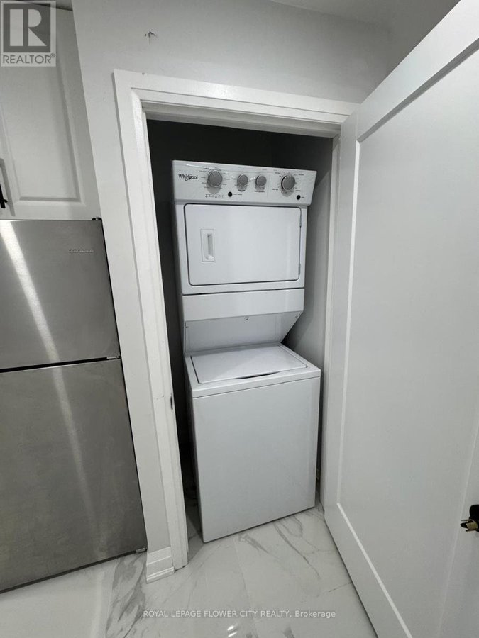#BSMT - 414 PERTH AVENUE - Photo 11