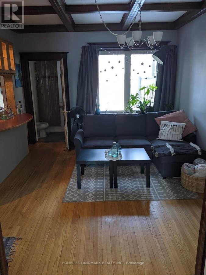 1492 KING STREET W - Photo 3