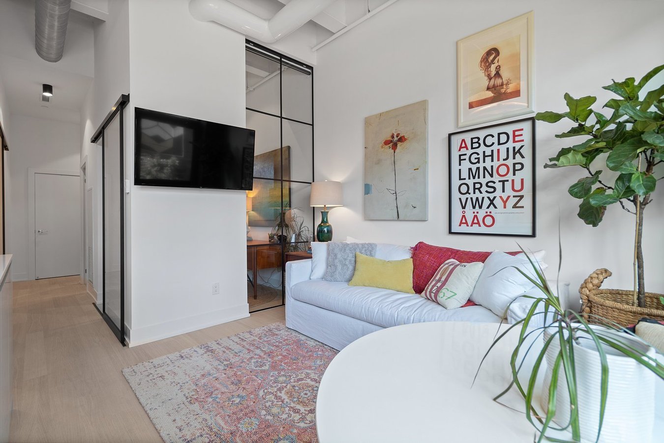 150 Logan Avenue - Photo 3