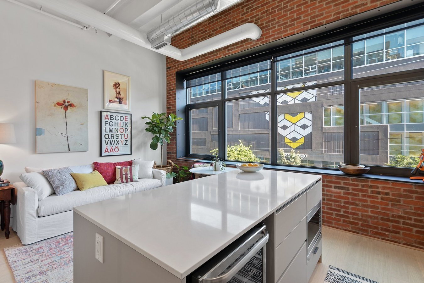 150 Logan Avenue - Photo 2