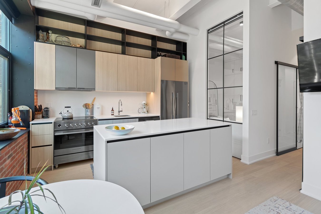 150 Logan Avenue - Photo 11