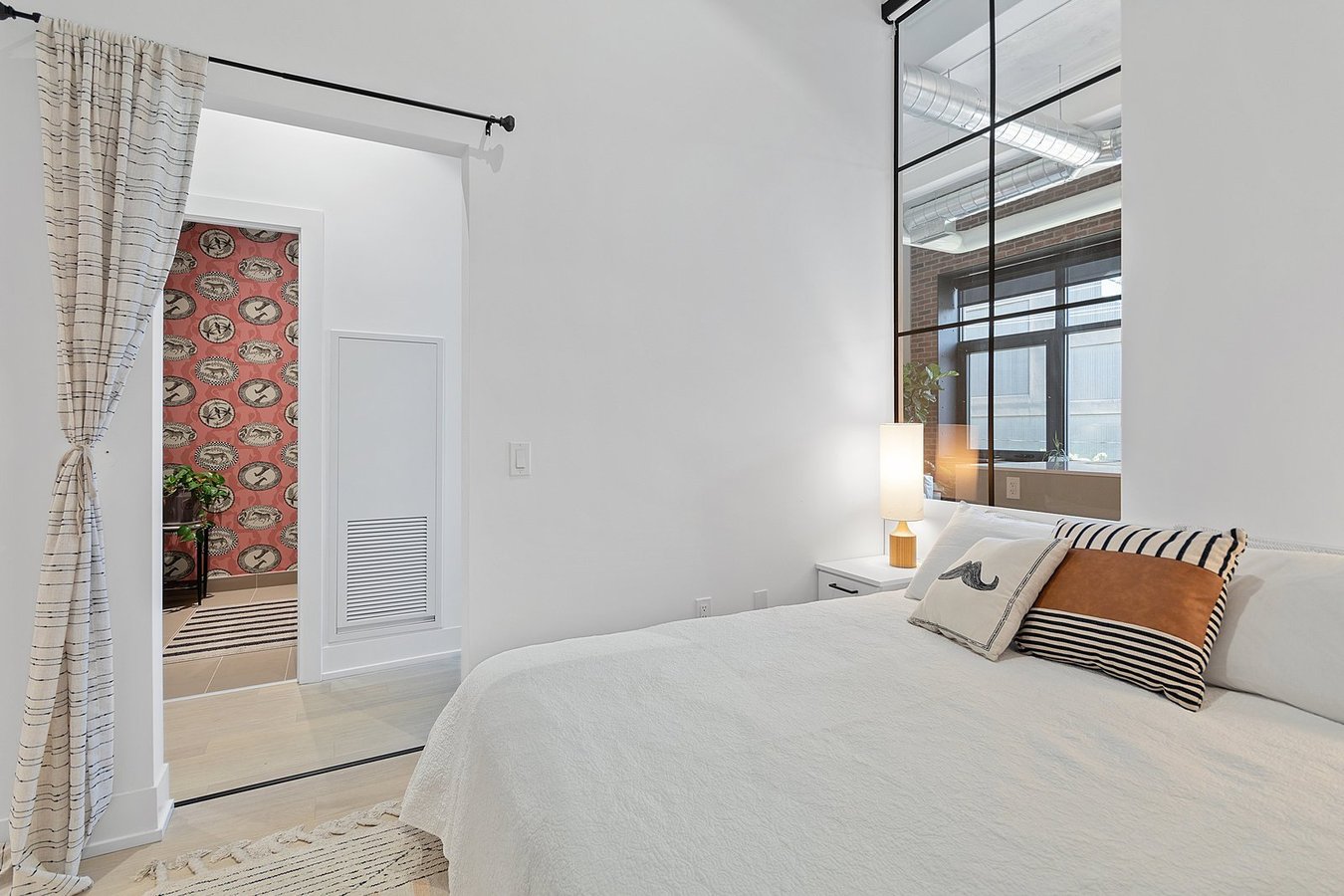 150 Logan Avenue - Photo 14