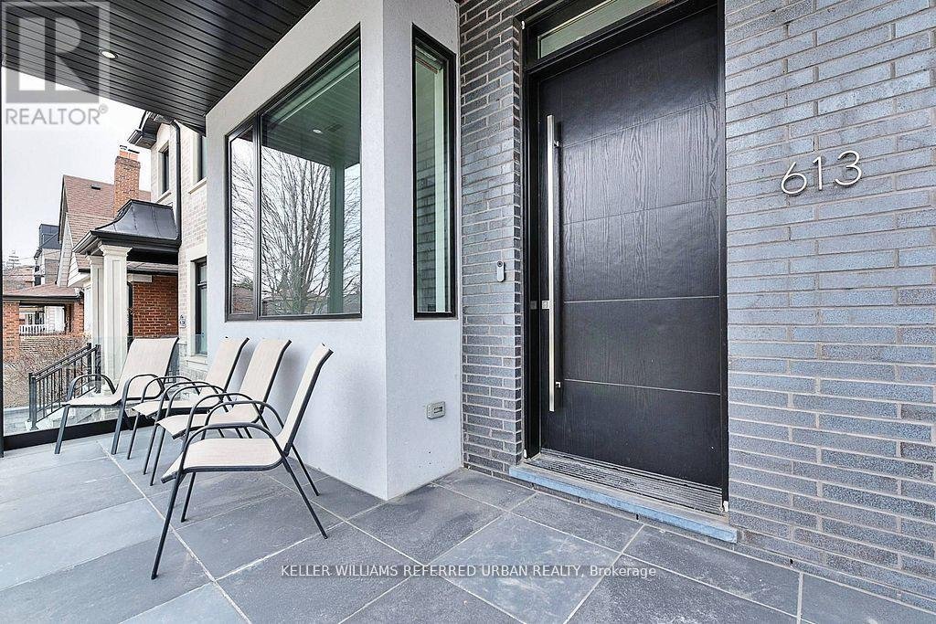 613 HARVIE AVENUE - Photo 3