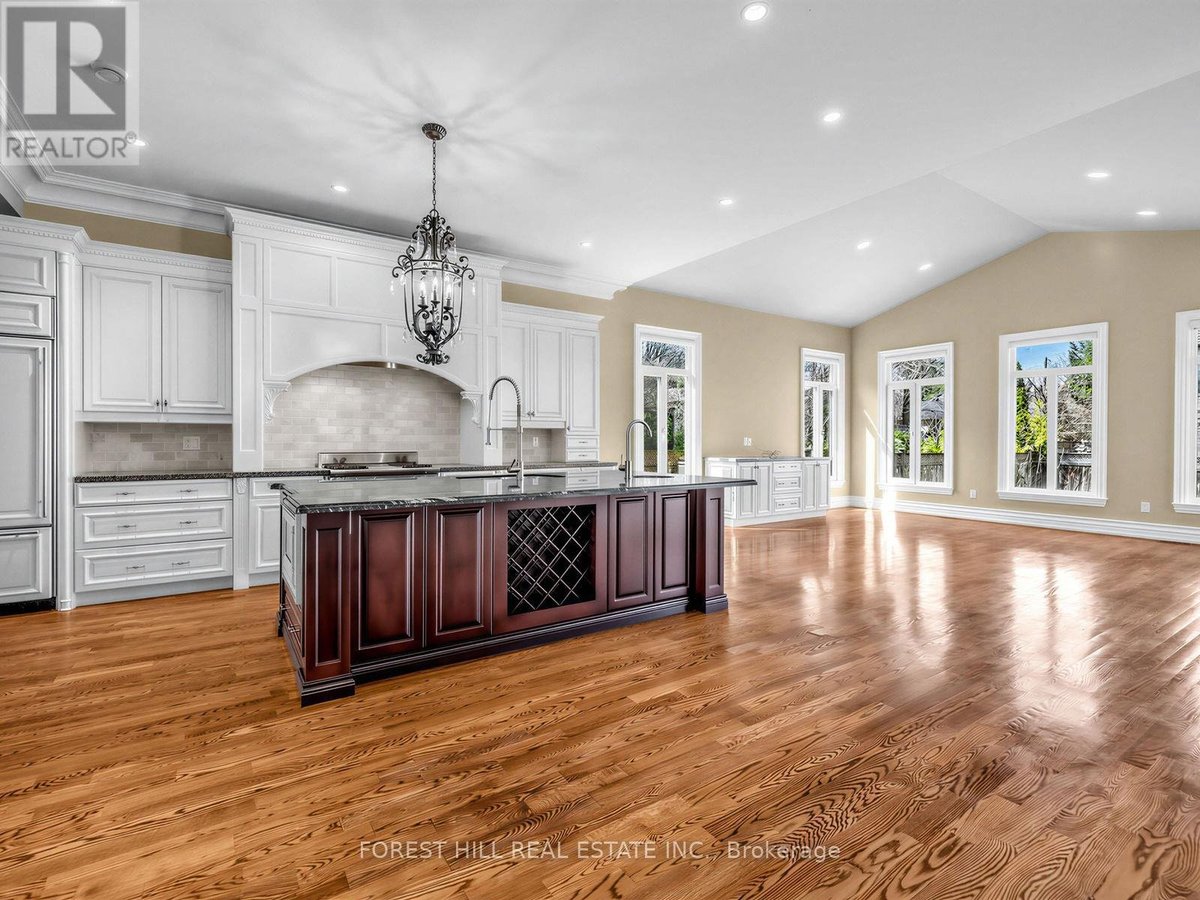 8 COLVESTONE ROAD - Photo 15