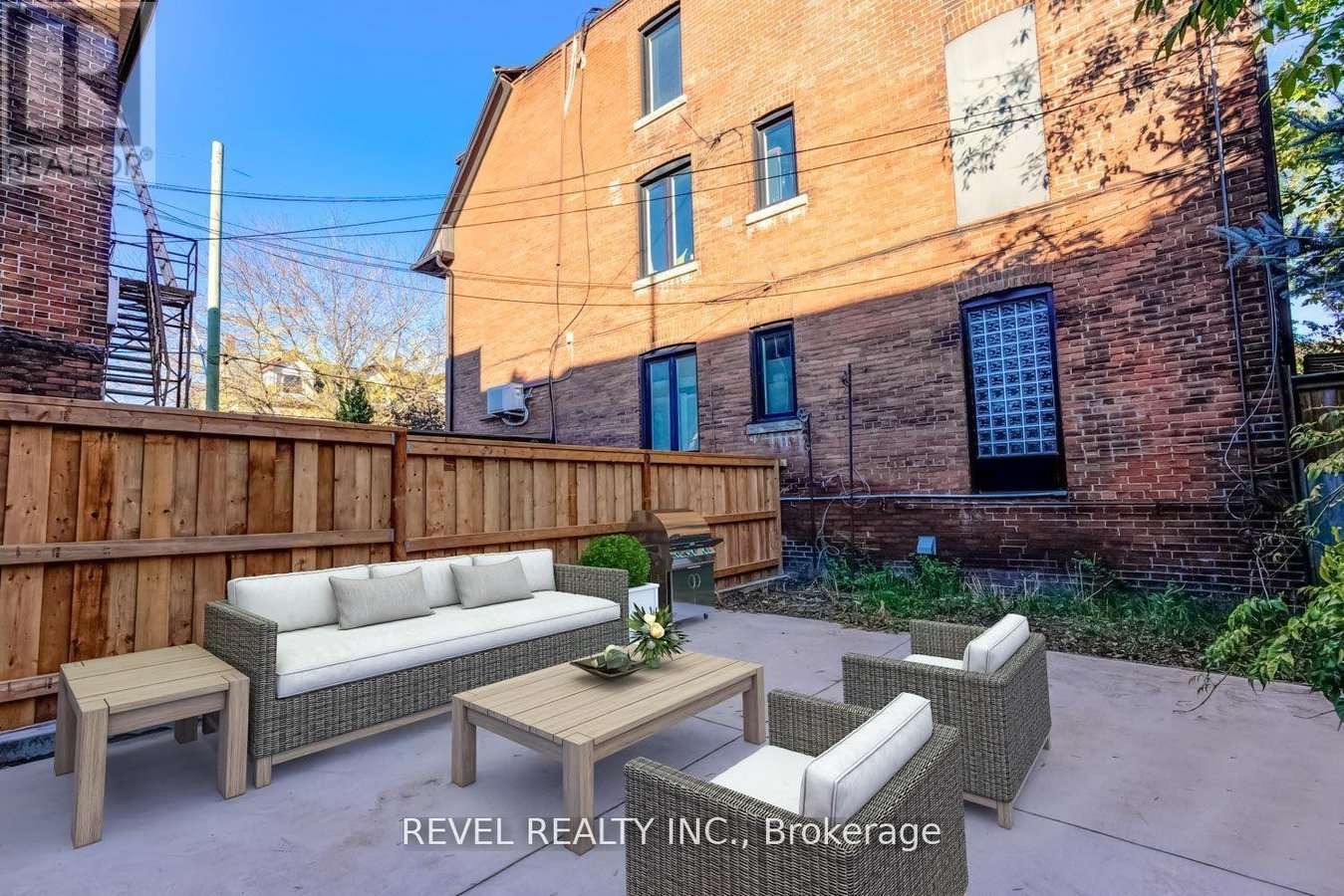 BSMT - 1064 COLLEGE STREET - Photo 10