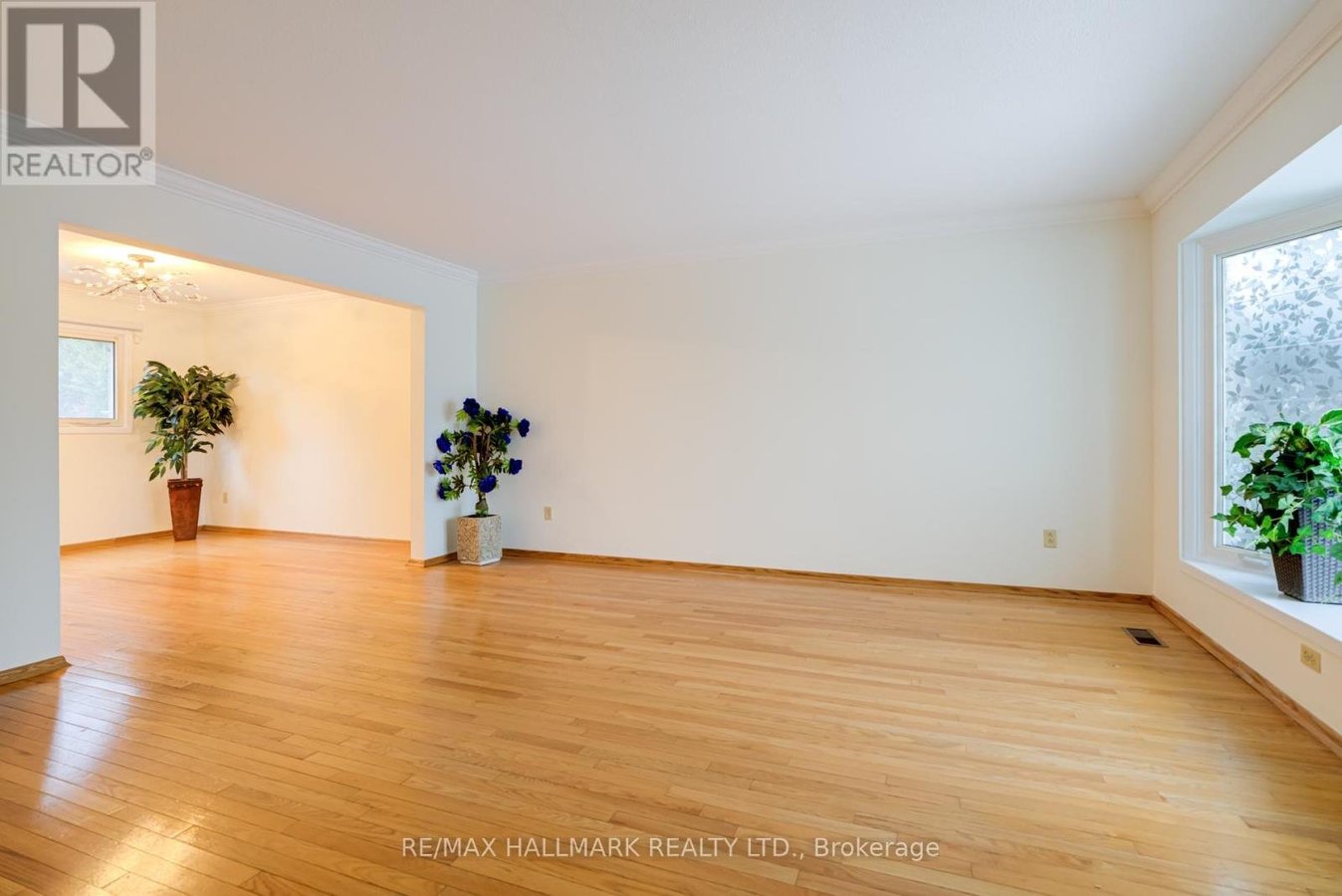 34 HARRINGAY CRESCENT - Photo 5