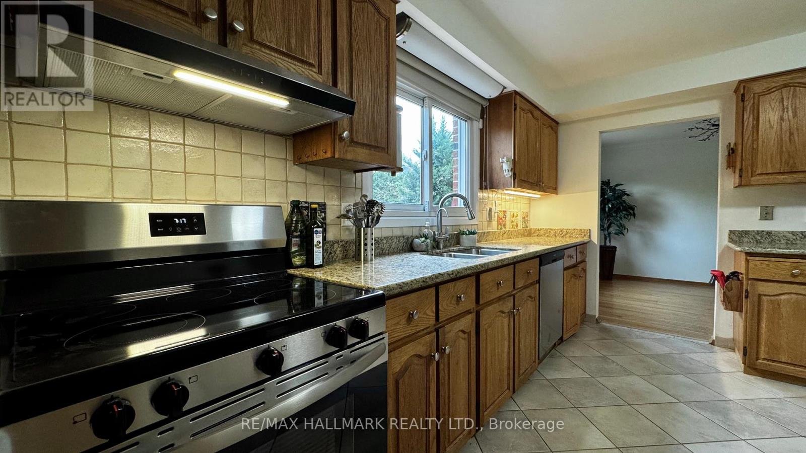 34 HARRINGAY CRESCENT - Photo 13