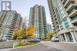 402 - 3 PEMBERTON AVENUE - Photo 2
