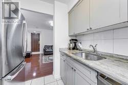 402 - 3 PEMBERTON AVENUE - Photo 18