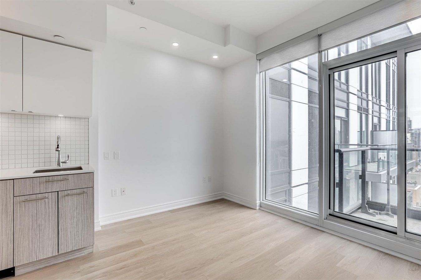 251 Jarvis Street - Photo 5