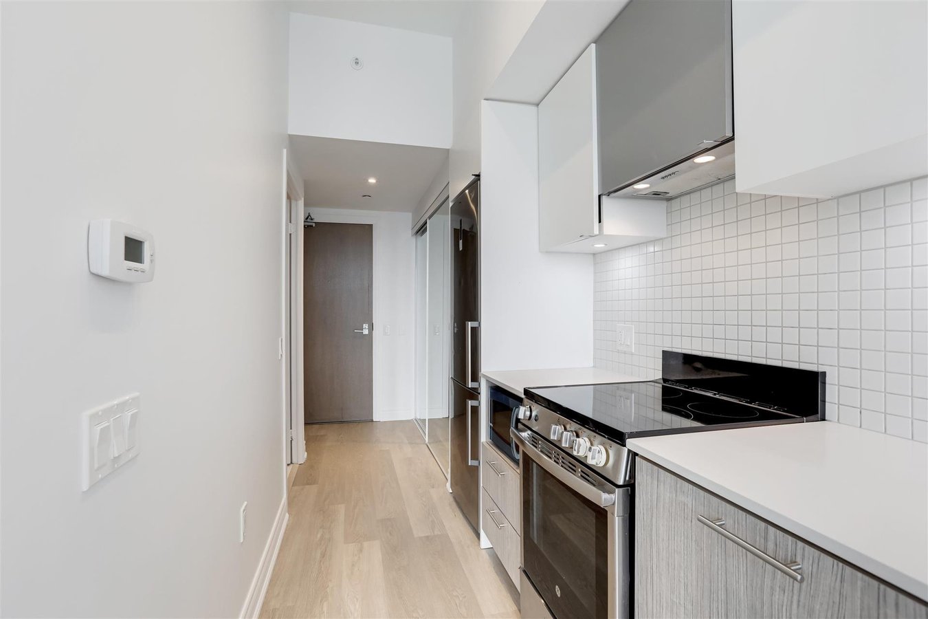 251 Jarvis Street - Photo 9