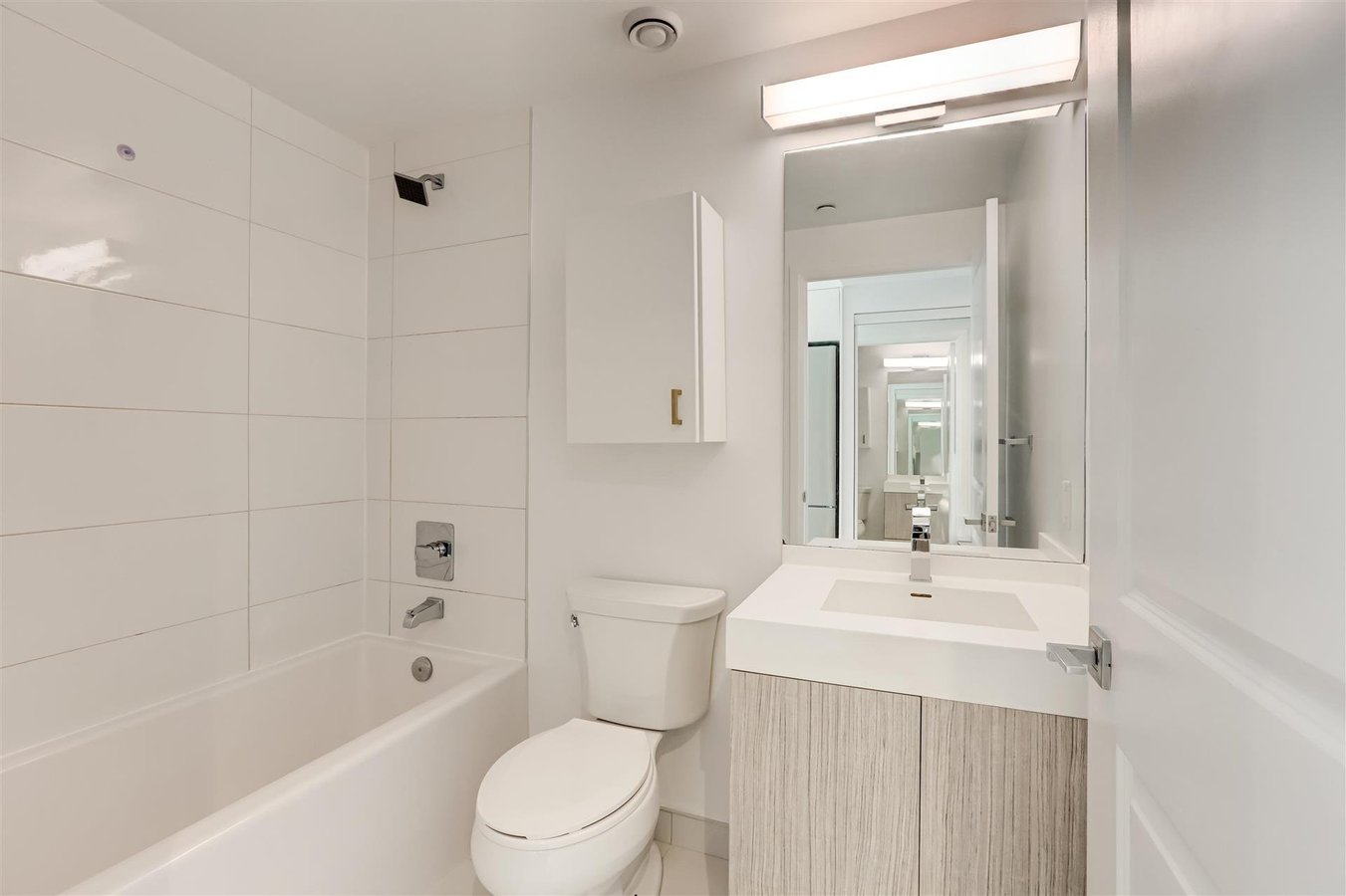 251 Jarvis Street - Photo 11