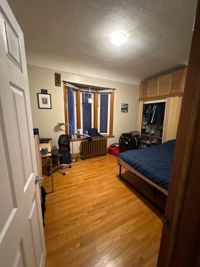 Dufferin Street - Photo 1