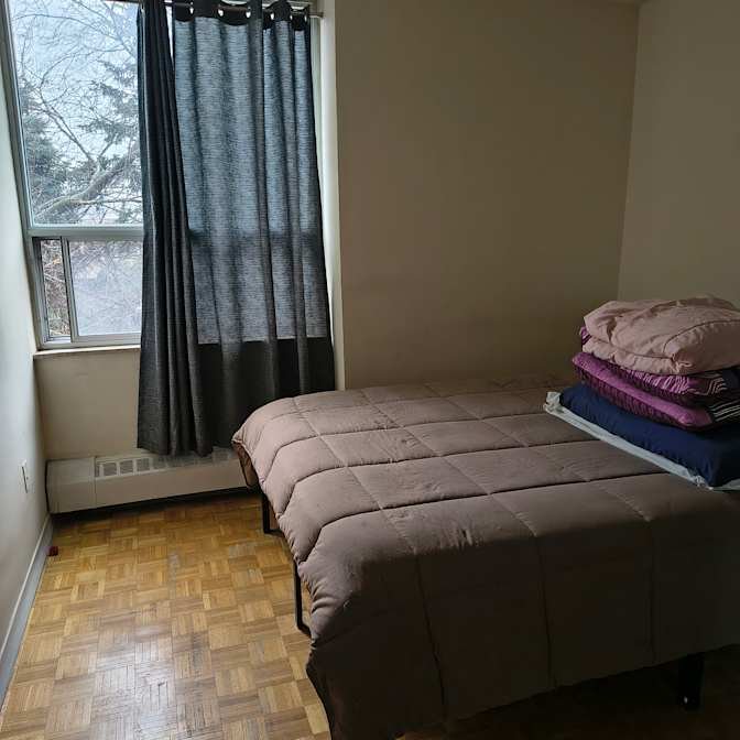 Uptown - Photo 1