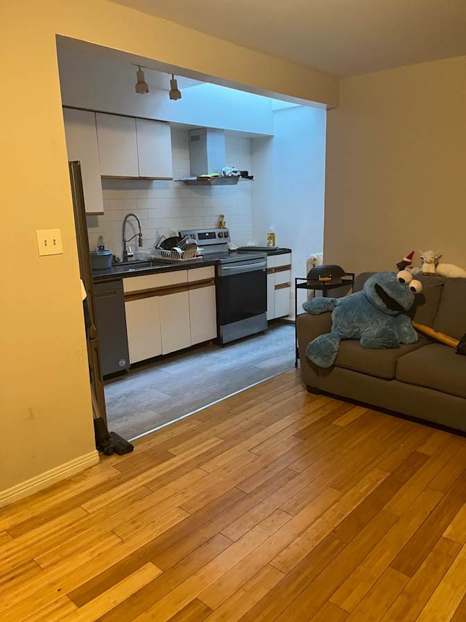 Vermont Avenue - Photo 4