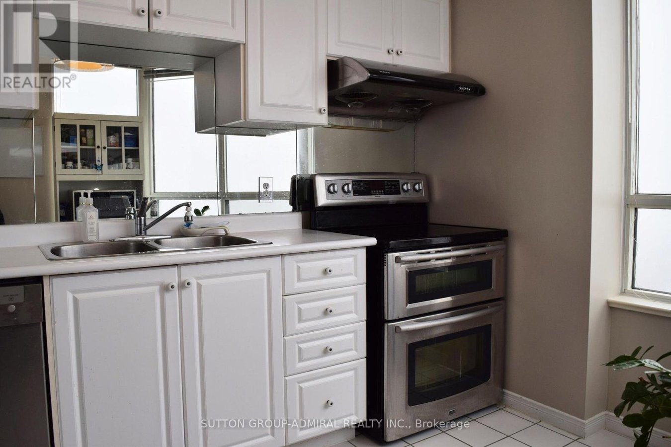 SPH05 - 5001 FINCH AVENUE E - Photo 12