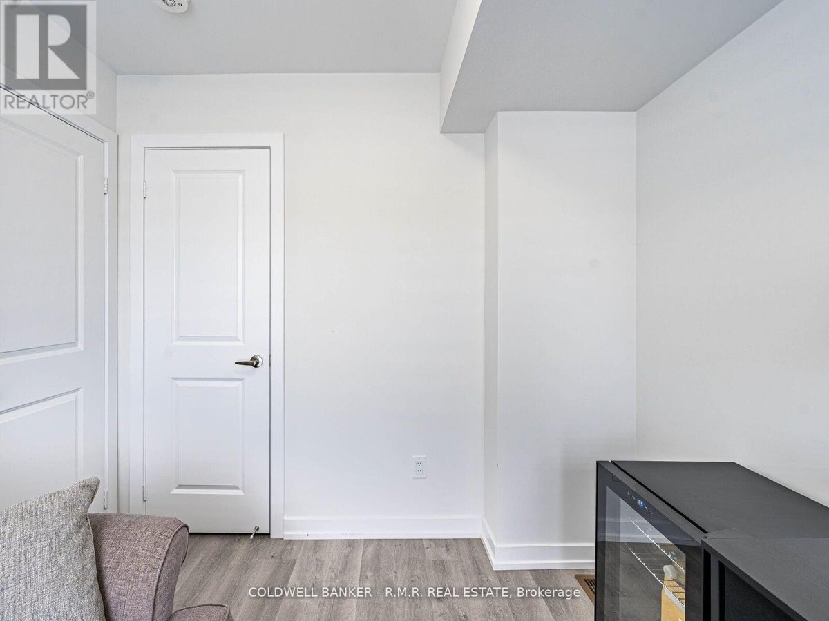 136 BROCKLEY DRIVE - Photo 9