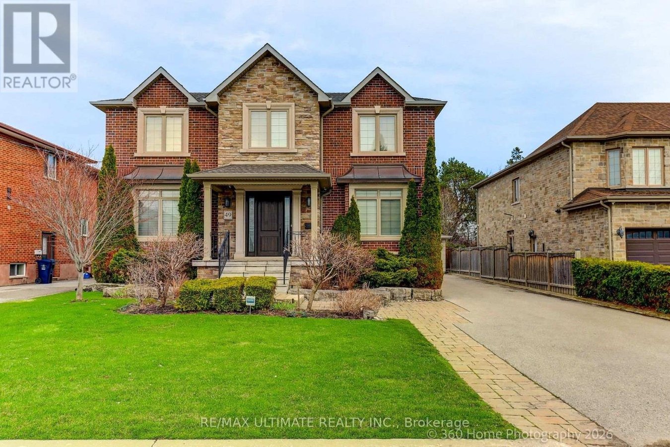 49 GOODERHAM DRIVE - Photo 1