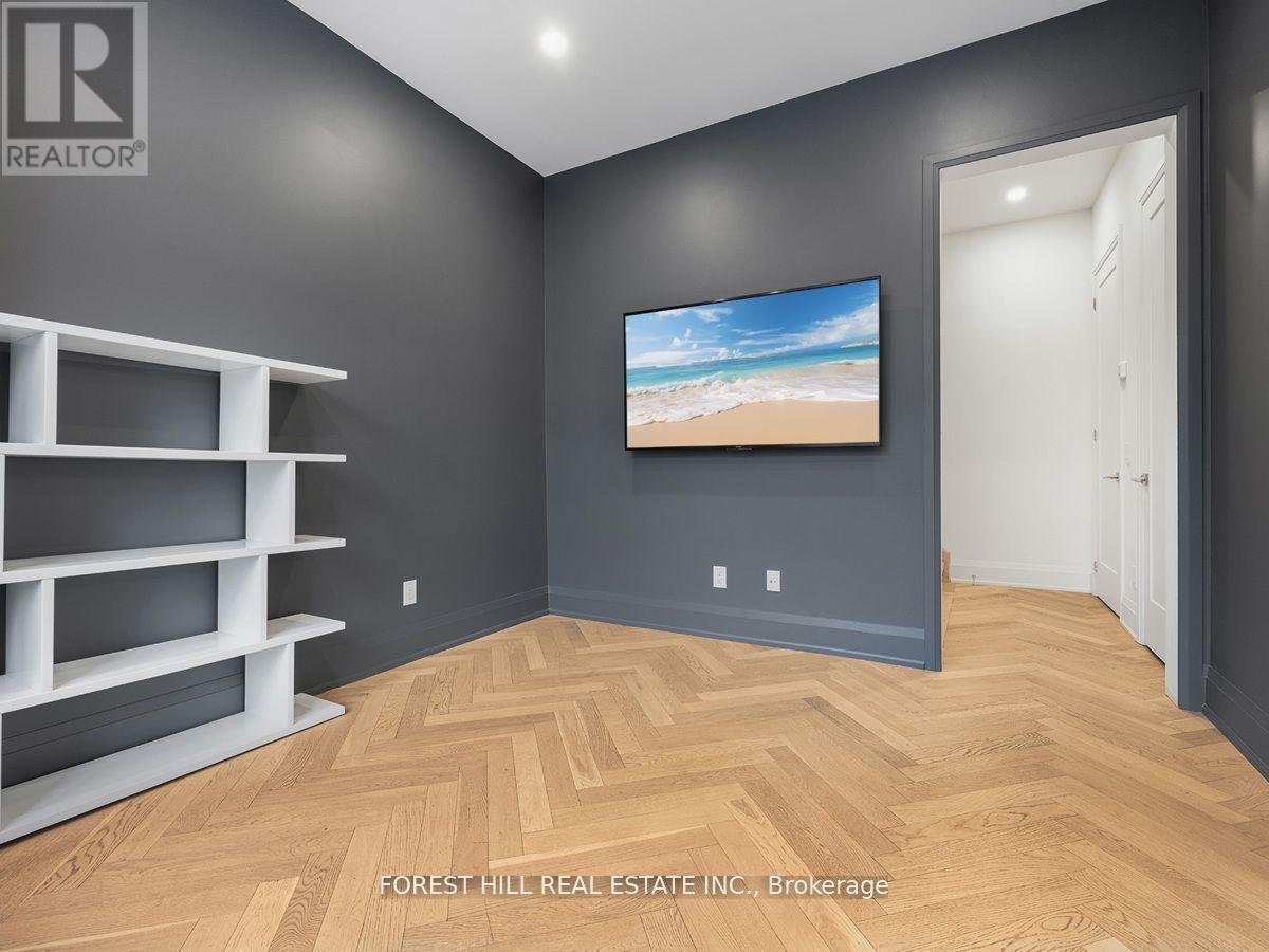 3 - 18 GREENBRIAR ROAD - Photo 8