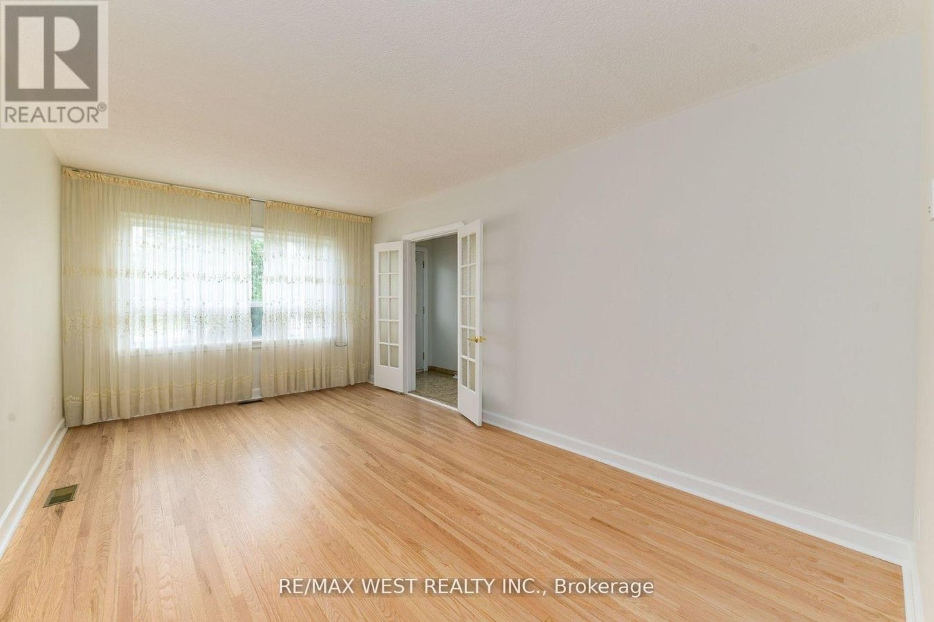 83 EAST DRIVE - Photo 6