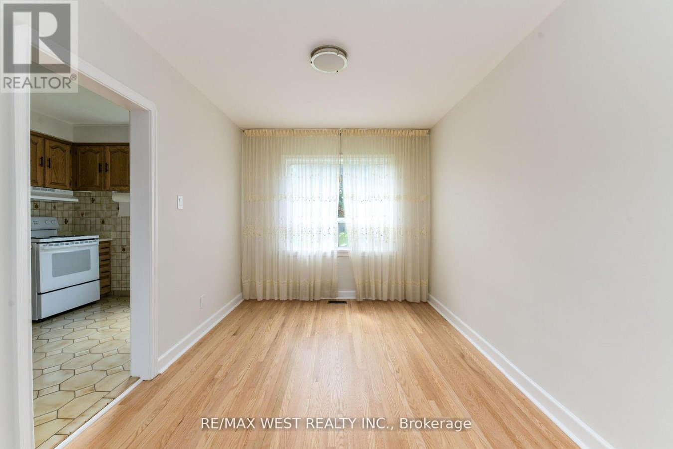 83 EAST DRIVE - Photo 8