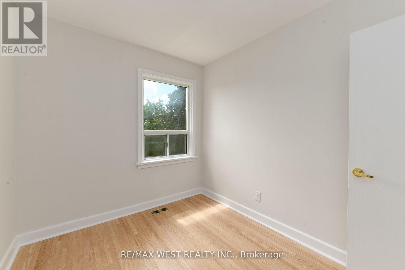 83 EAST DRIVE - Photo 27