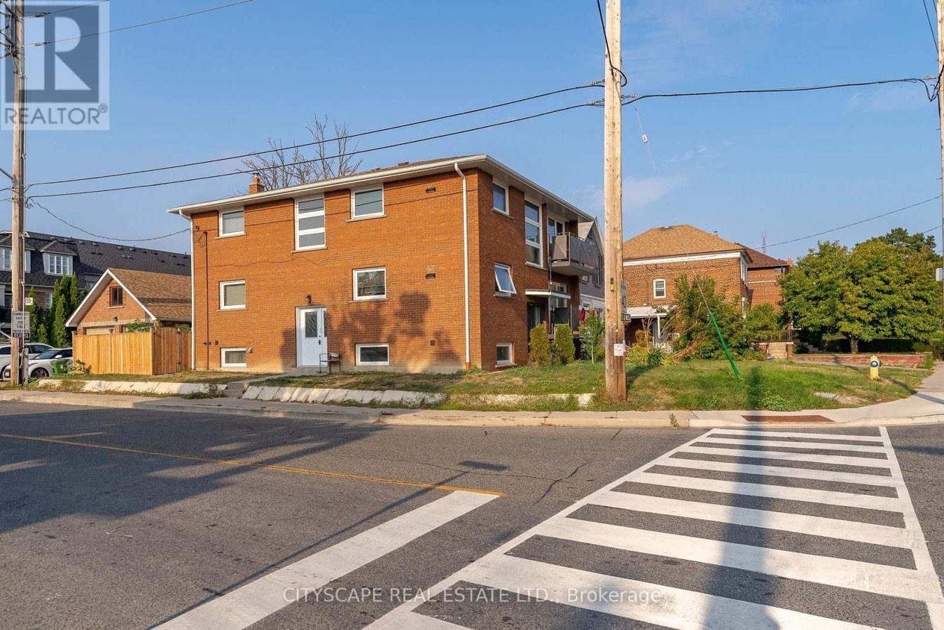 2724 LAKE SHORE BOULEVARD W - Photo 2