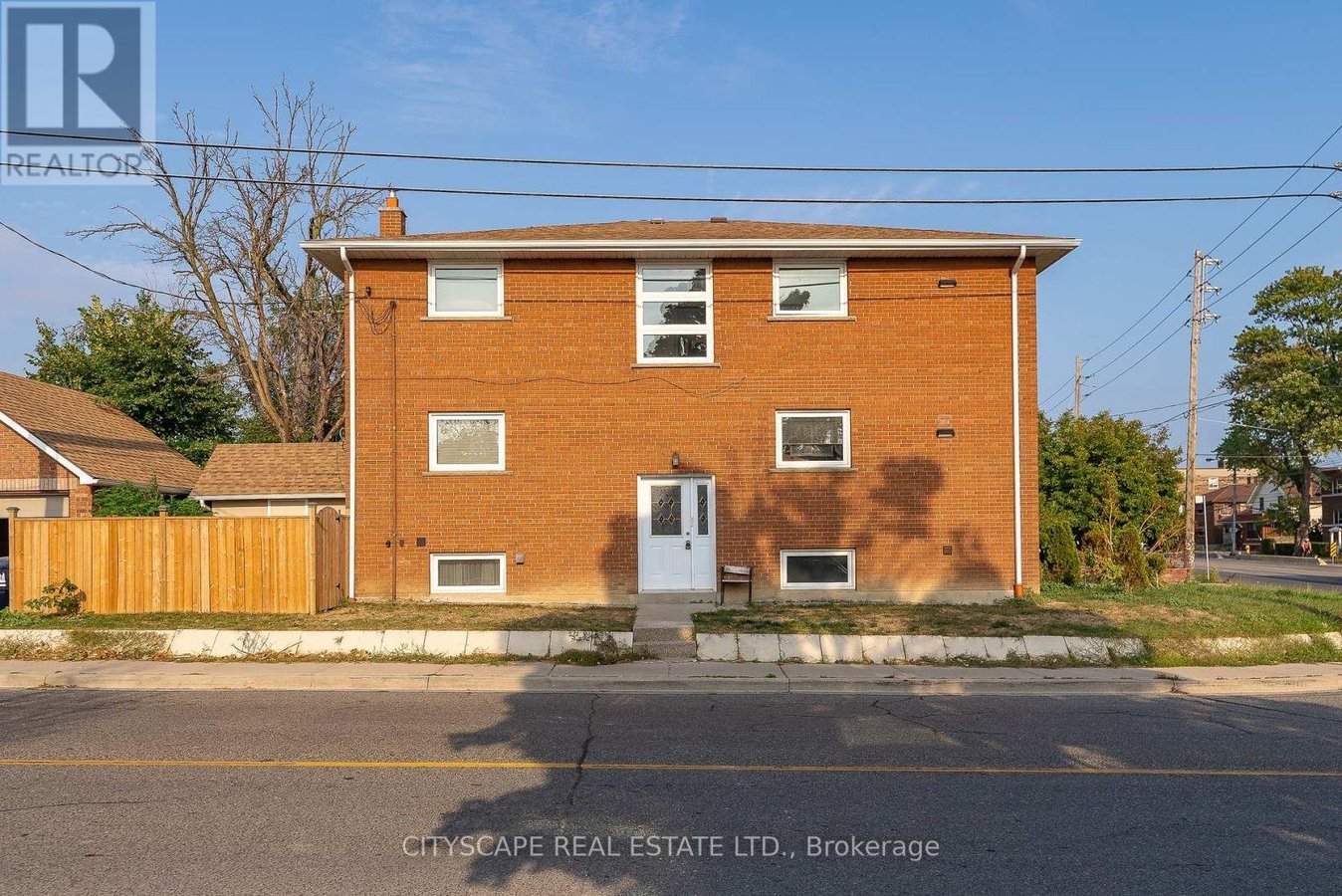 2724 LAKE SHORE BOULEVARD W - Photo 3